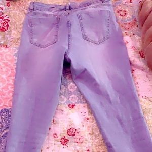 Medium Blue Wash Ripped Demin Jeans